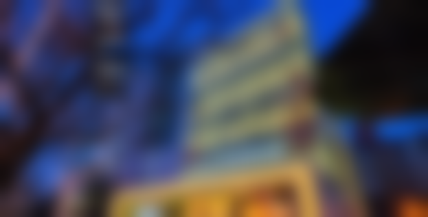 如何预约北京艺星医美王博谦医生的眼部综合6项定制项目？