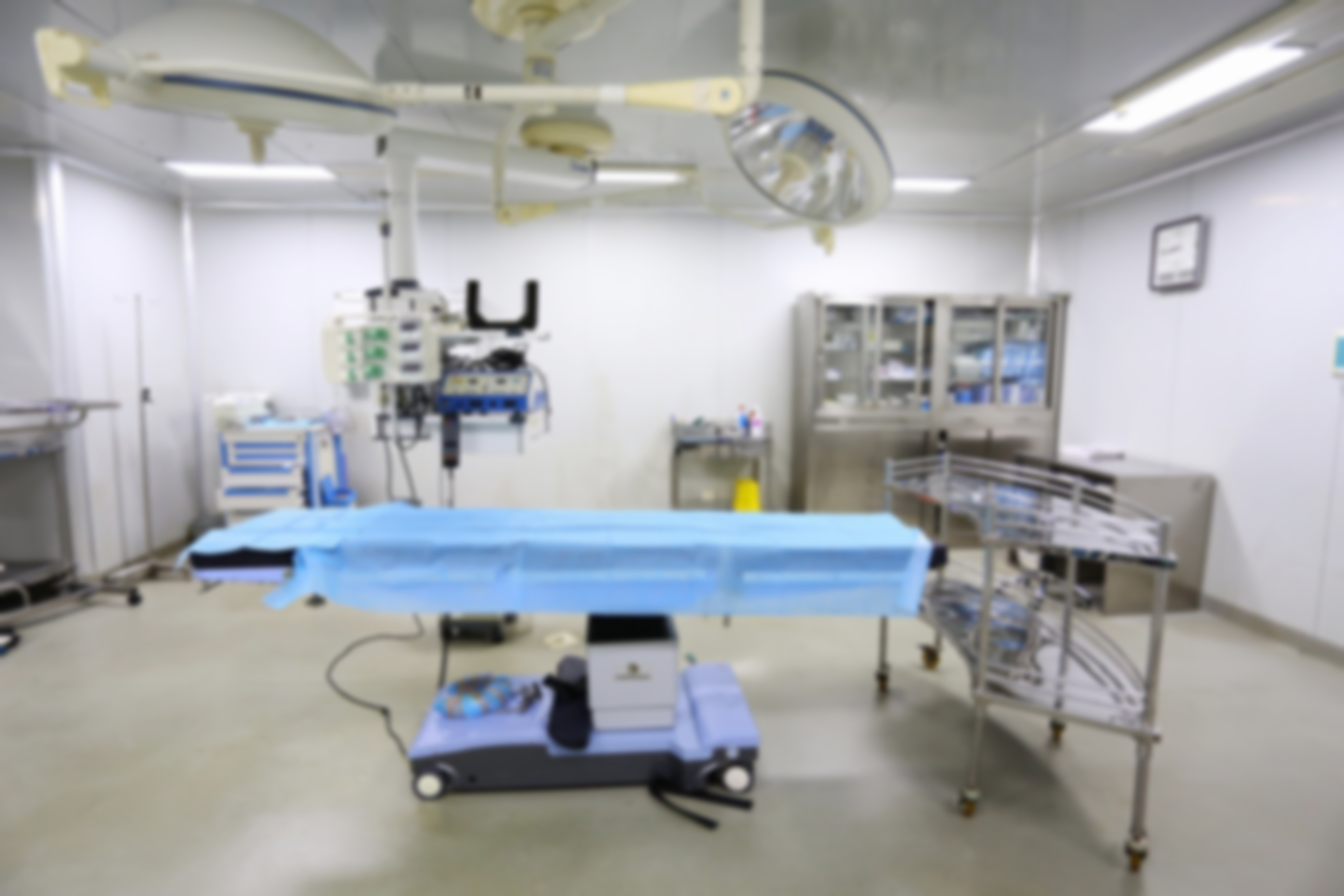 上海华美医疗美容医院曹小曼个人简历和成就大公开！除皱抗衰一绝参编医美著作她凭实力成热门！ 