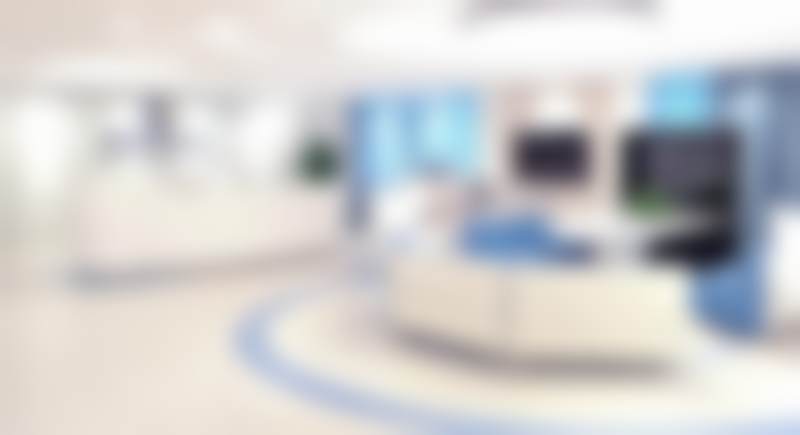 广州高尚医学美容中 心李翠华医生的专精背景如何？