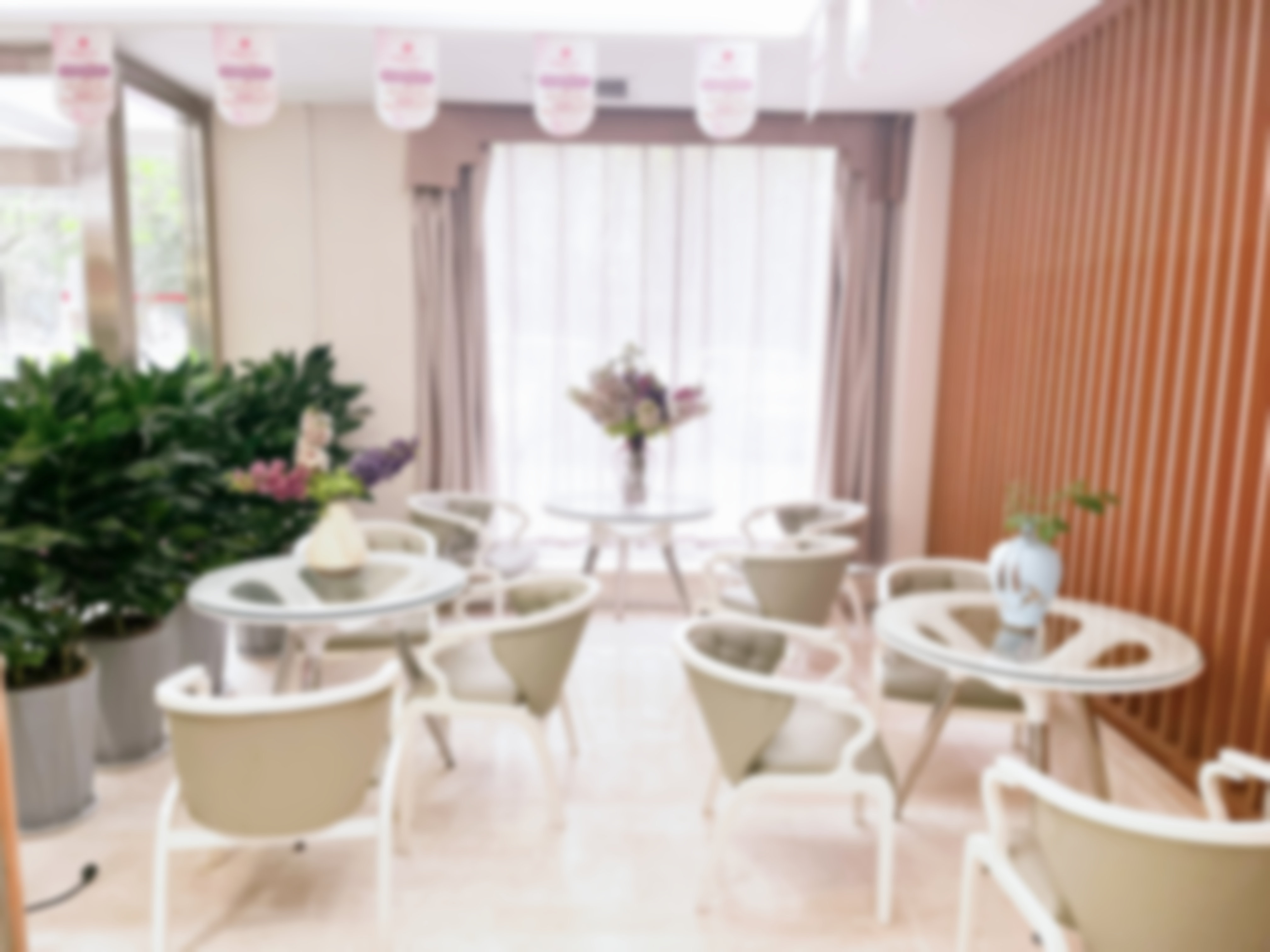 西安碑林慈爱医院黄静医生的收费情况怎样？