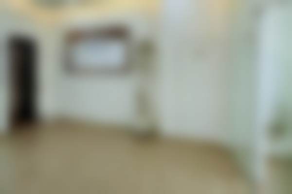 上海爱尚丽格医疗美容门诊部张诗若医生的收费情况如何？