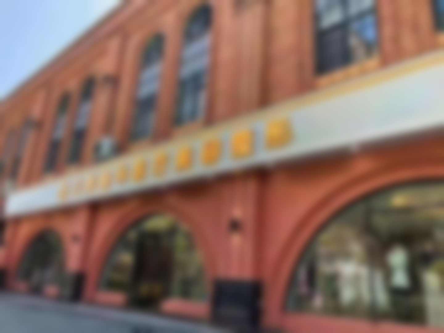 河南省郝文玉在许昌正美韶华医疗美容门诊部多少钱？含眼鼻填充项目价格及门诊部优势揭秘 