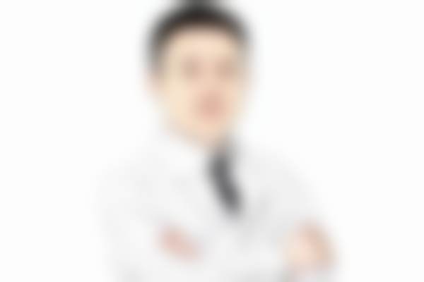 冯斌医生的临床实例多吗?