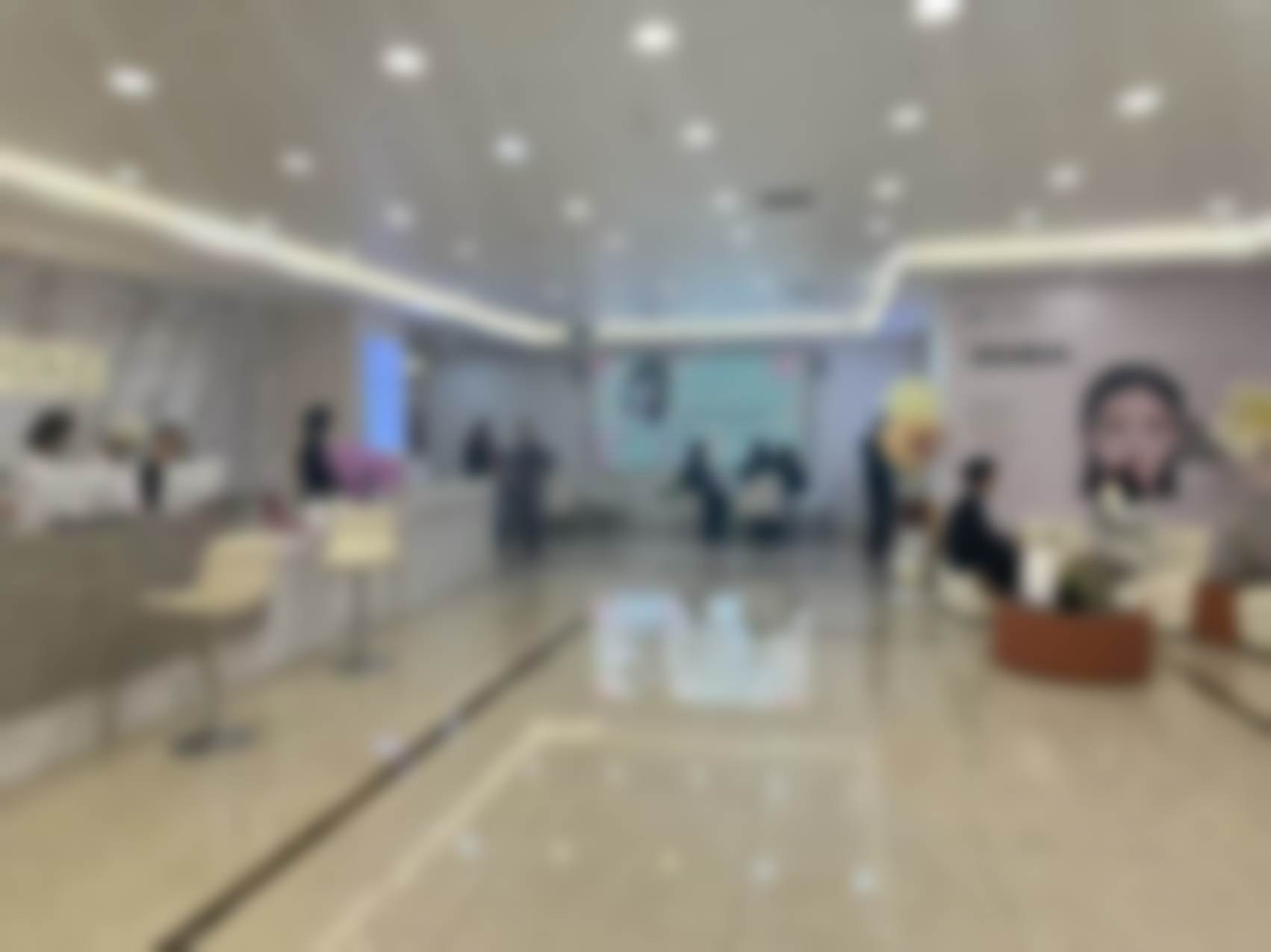 长沙雅美医美王少甫医生做精雕祛眼袋14000元起，低创伤快恢复还享个性化贴心服务