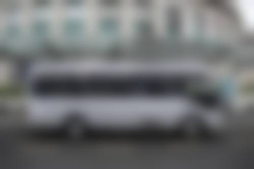 上海新隆口腔门诊部医生团队经验稳定。