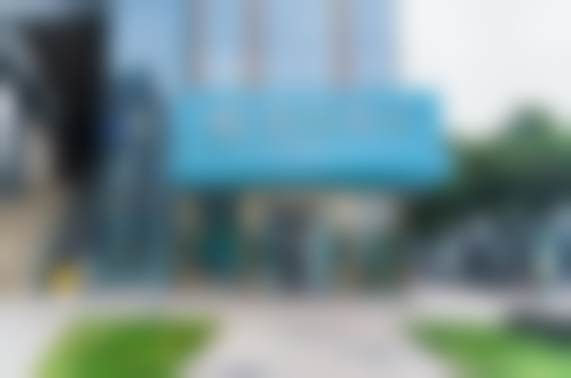 成都高新英华眼科门诊部万新1.60非球面配镜套餐+400元内镜框任选**仅299元**，魏静院长团队专业验配清晰舒适